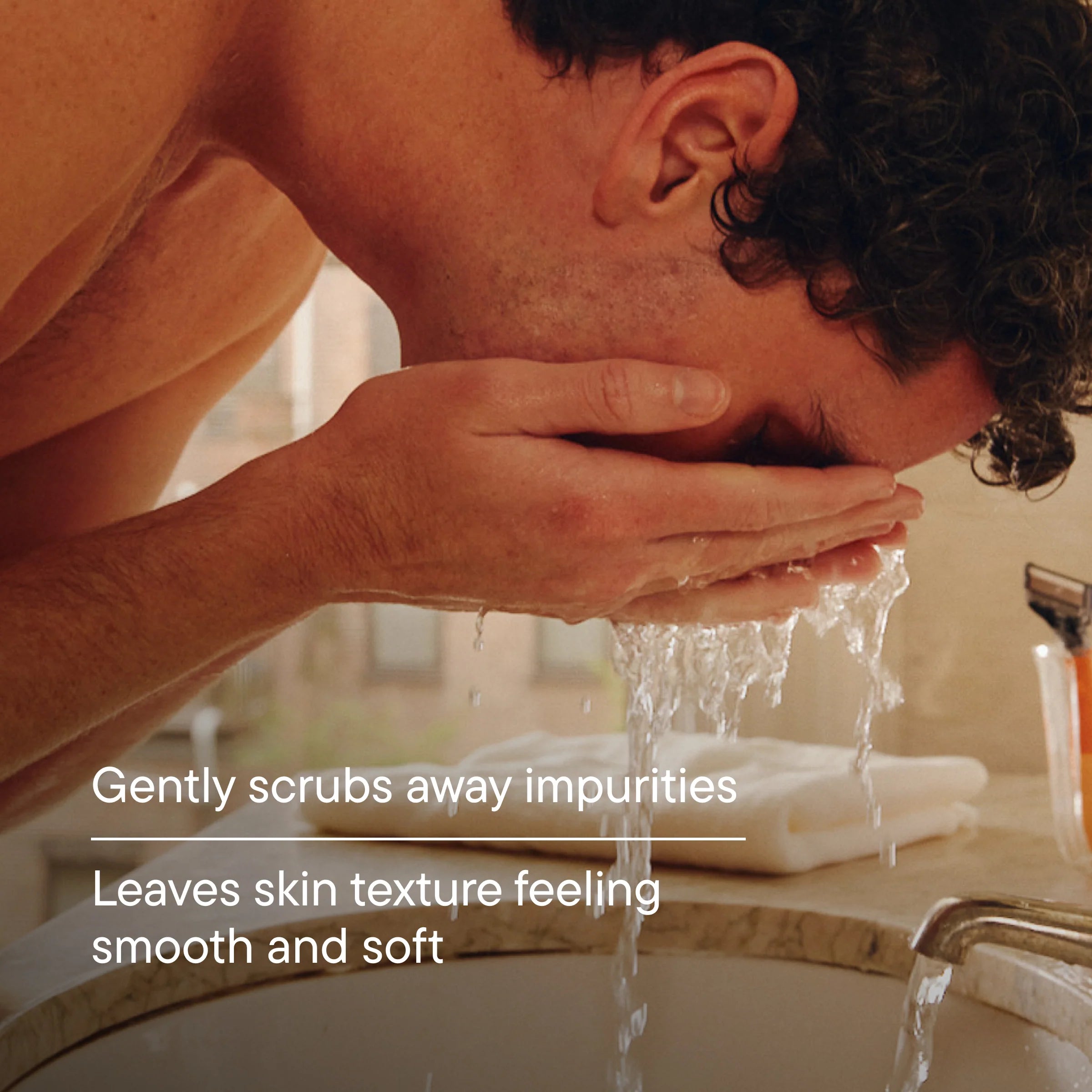 Exfoliating Facial Cleanser 5.1oz - View 4